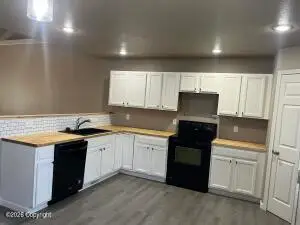 3402 Hoback Ave, Gillette, WY 82718 - #3