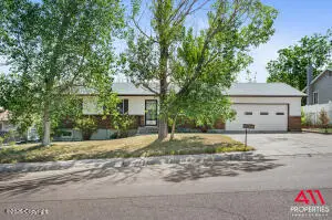 803 Stanley Ave, Gillette, WY 82716 - #1