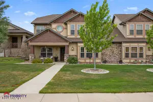 108 College Park Cir, Gillette, WY 82718 - #2