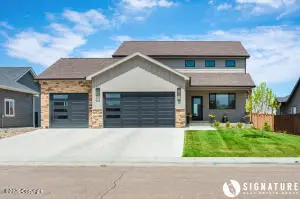 29 Parkside Cir, Gillette, WY 82718