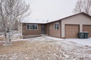 2382 Mahogany Cir, Gillette, WY 82718 - Image #2