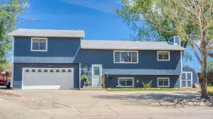 7 Park Cir, Gillette, WY 82716 - #1