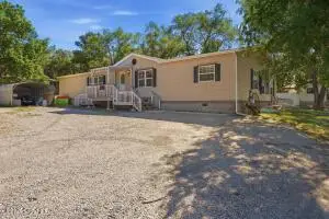 411 Walker Ave, Newcastle, WY 82701 - #1