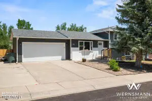 1100 Almon Cir, Gillette, WY 82718