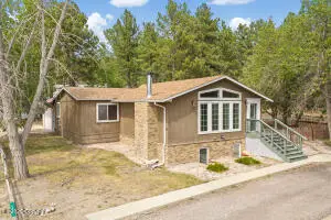 745 Salem Avenue, Newcastle, WY 82701