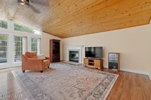 745 Salem Avenue, Newcastle, WY 82701 - #3