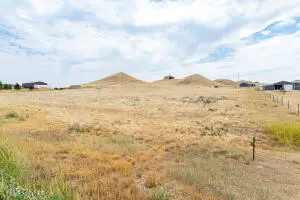 6201 Red Hills Rd, Gillette, WY 82718 - #2