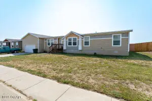 2402 Daybreak Dr, Gillette, WY 82718 - #3