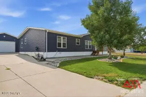 1100 Larkspur, Gillette, WY 82716