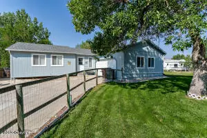 28 Constitution Dr, Gillette, WY 82716