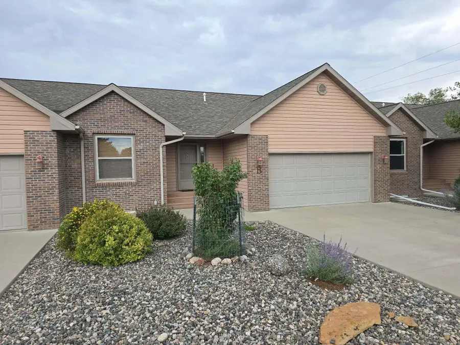 918 Highland Avenue #B, Sheridan, WY 82801 - #2