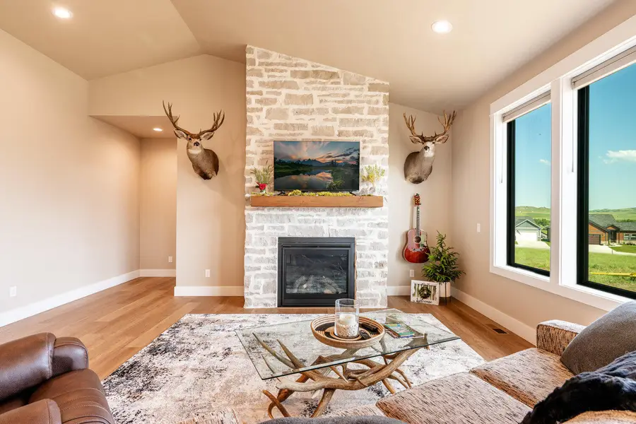 388 Legacy Road, Sheridan, WY 82801 - Image #2