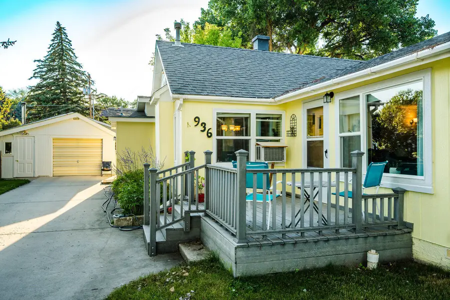 936 N Carrington Avenue, Buffalo, WY 82834 - #3