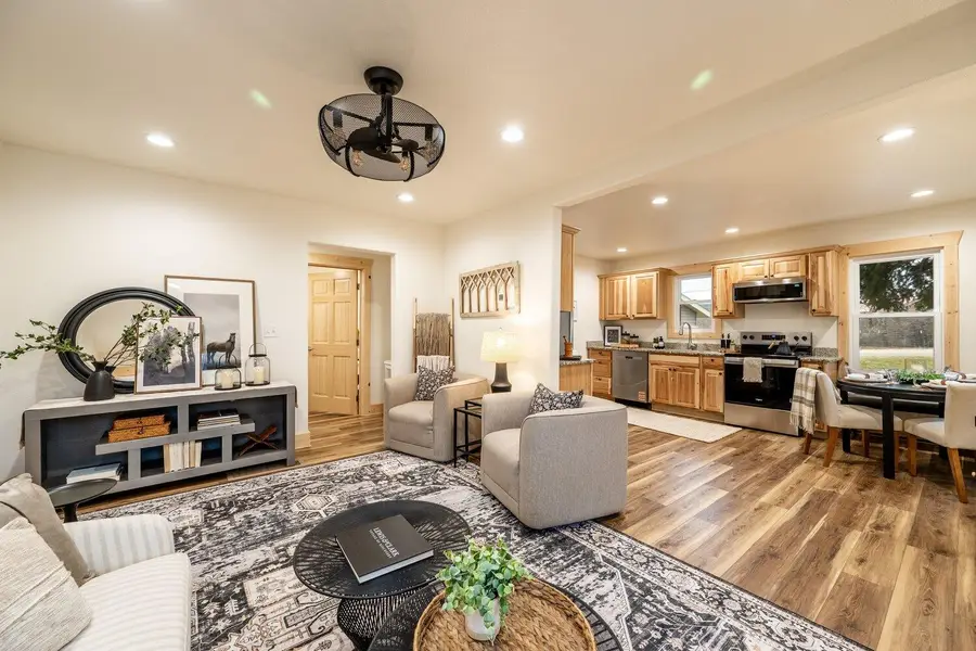 1553 Warren Avenue, Sheridan, WY 82801 - Image #2