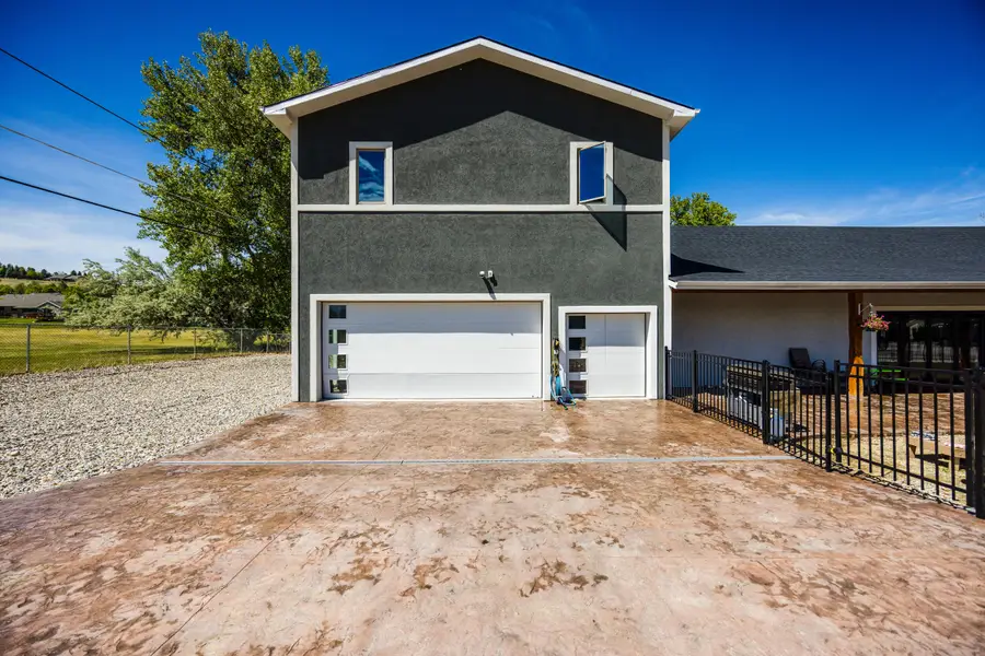 708 N Desmet Avenue, Buffalo, WY 82834 - #2