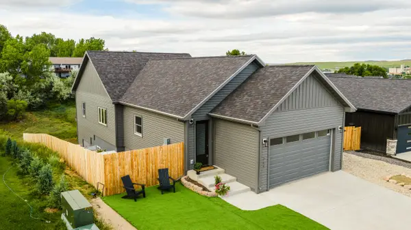 389 Legacy Road, Sheridan, WY 82801