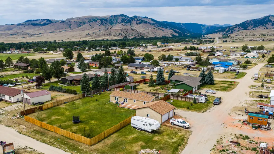 2921 W 3rd Avenue, Buffalo, WY 82834 - #2