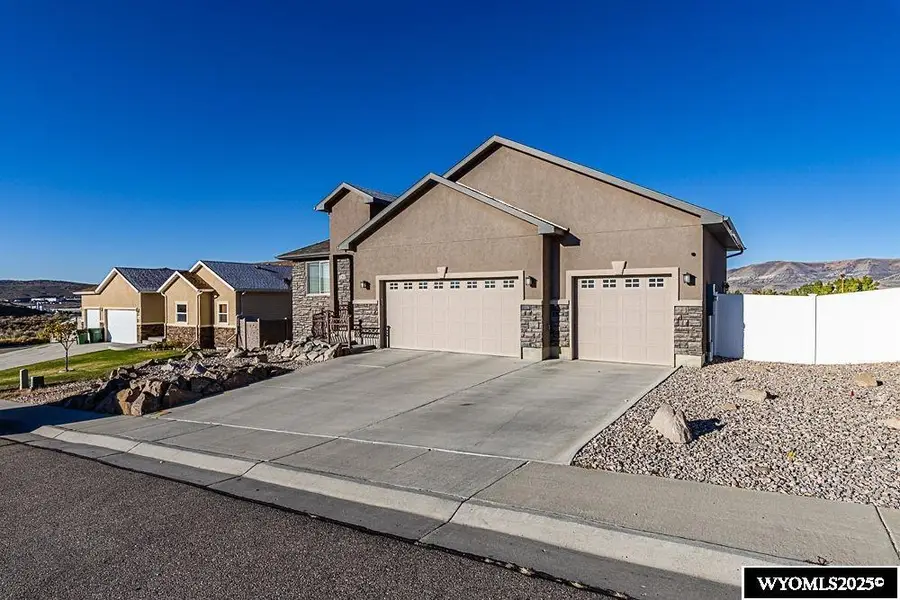 108 Chardonnay Lane, Rock Springs, WY 82901 - Image #2