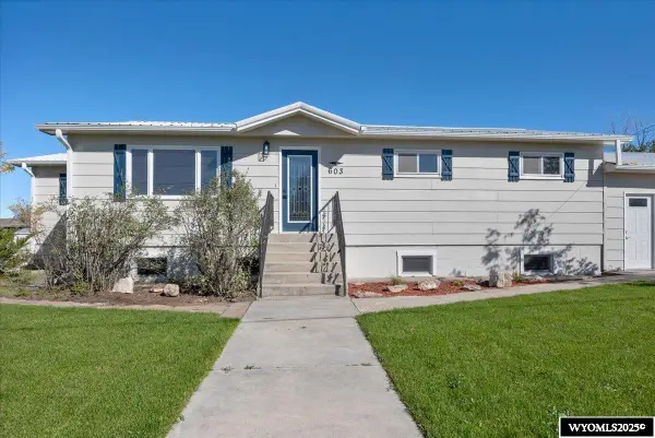 603 W Wheatland St, Guernsey, WY 82214