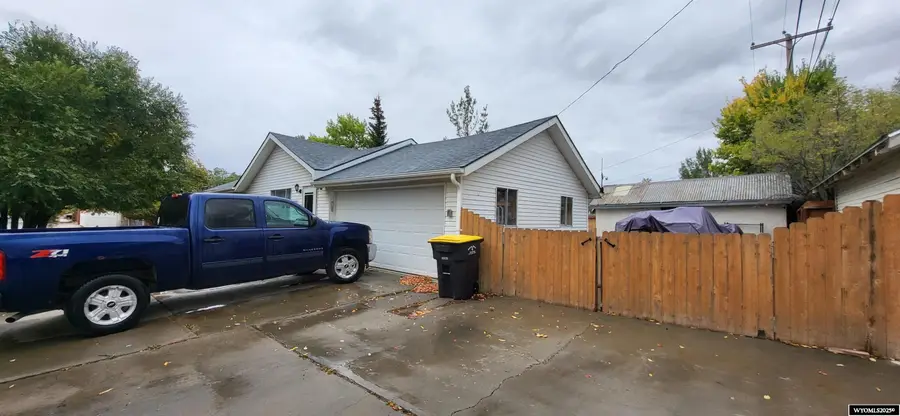 801 Madison Avenue, Sinclair, WY 82334 - Image #2