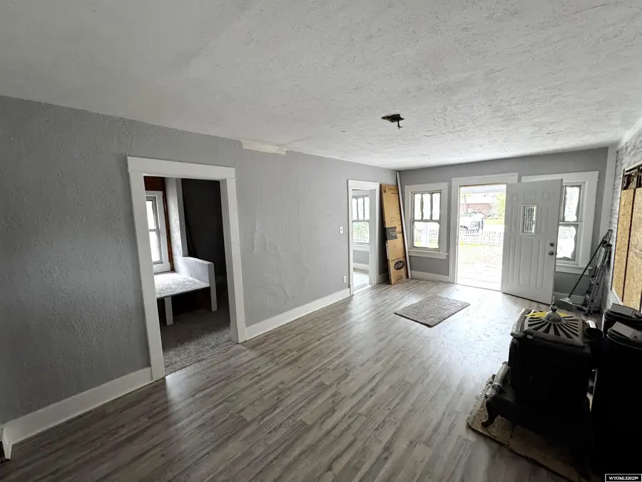 409 Clover Avenue, Lingle, WY 82223 - Image #3