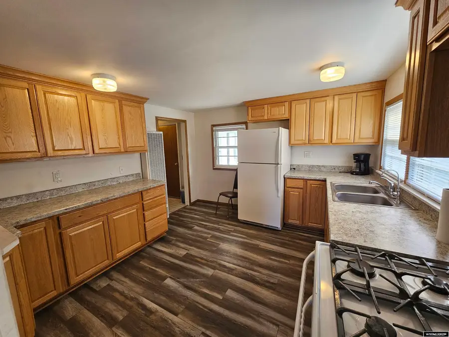 1717 E E St, Torrington, WY 82240 - Image #3