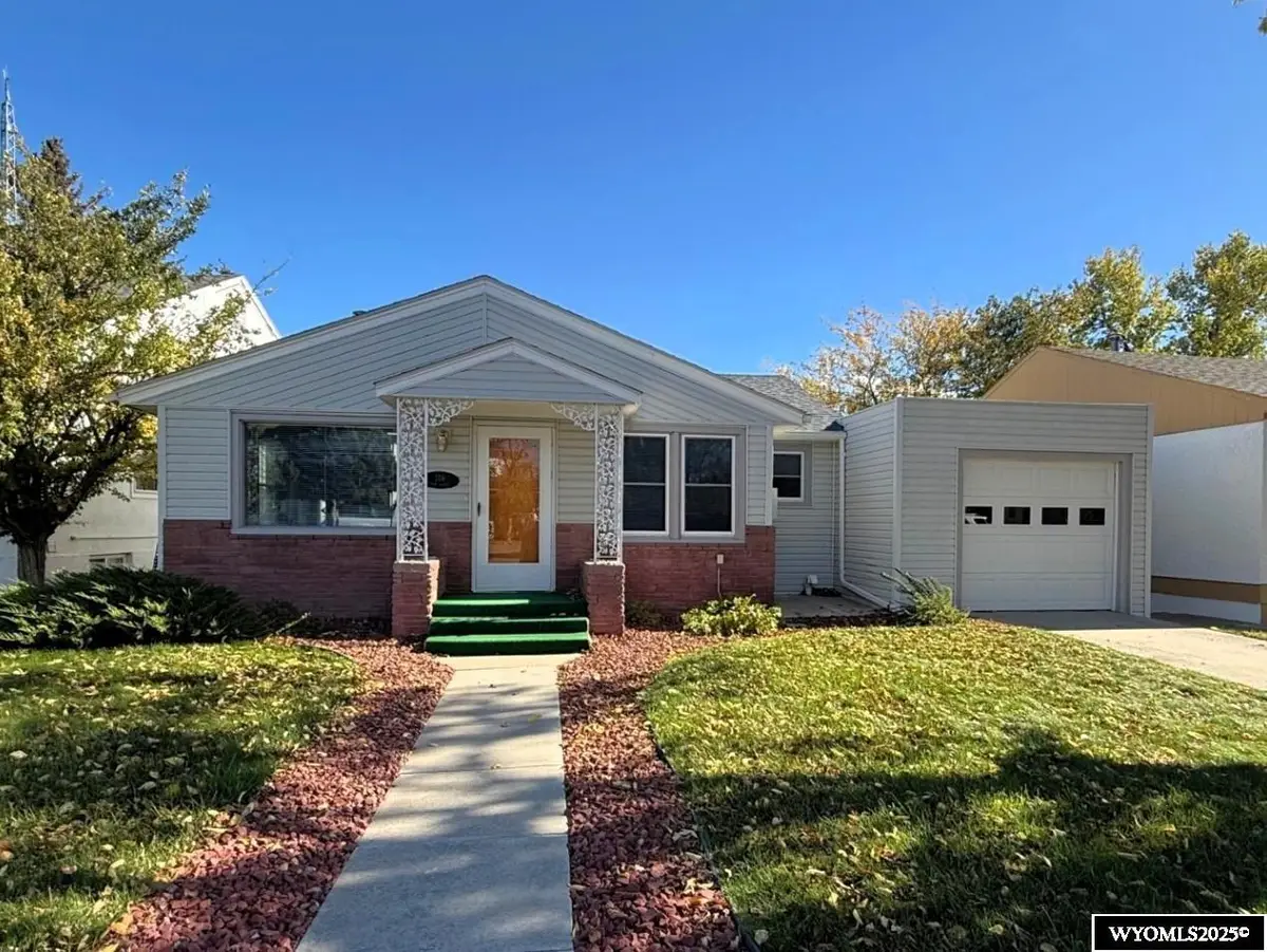 206 Park Avenue, Wheatland, WY 82201 - Image #1