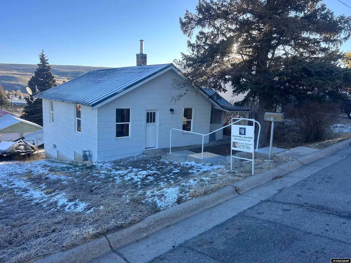 324 Cedar Avenue, Kemmerer, WY 83101 - Image #1
