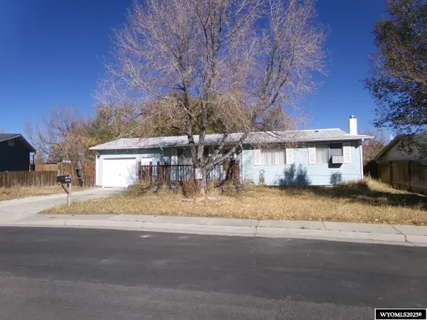 275 Elm Street, Green River, WY 82935