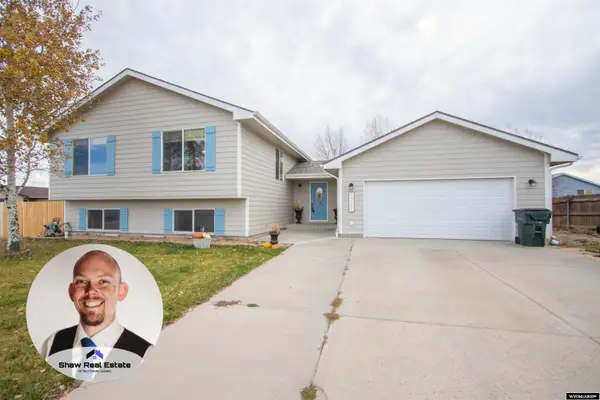 1711 Absaroka Trail, Bar Nunn, WY 82601