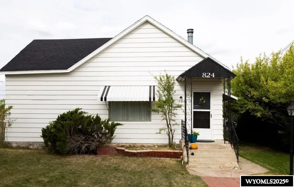 824 Lombard St, Evanston, WY 82930 - Image #1