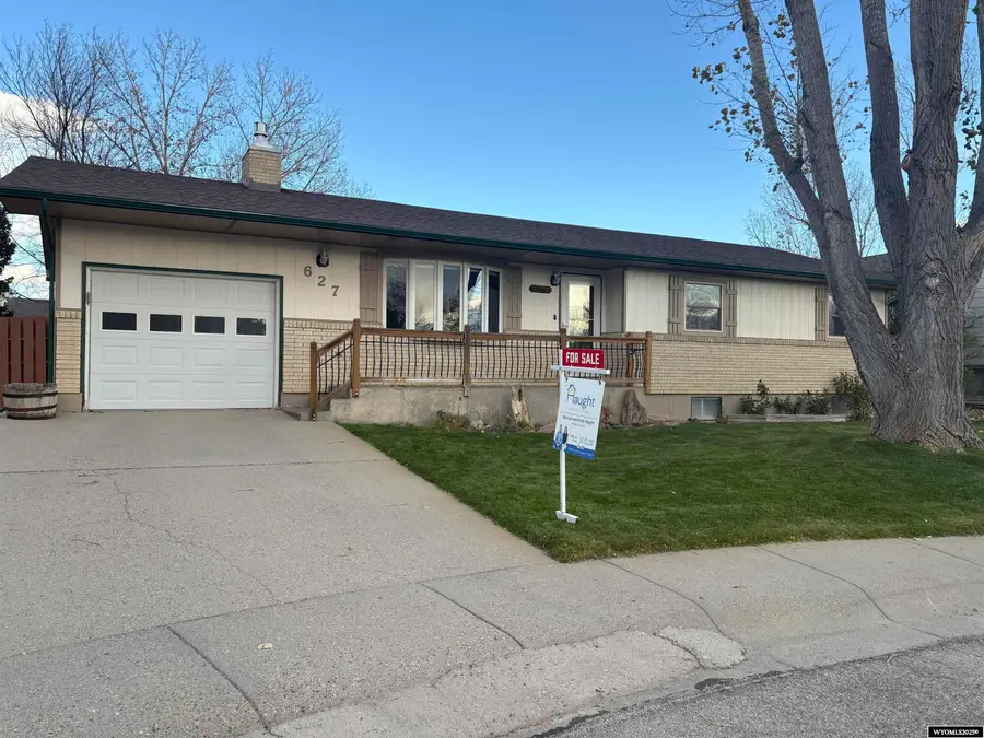 627 Harrison Street, Douglas, WY 82633 - Image #3