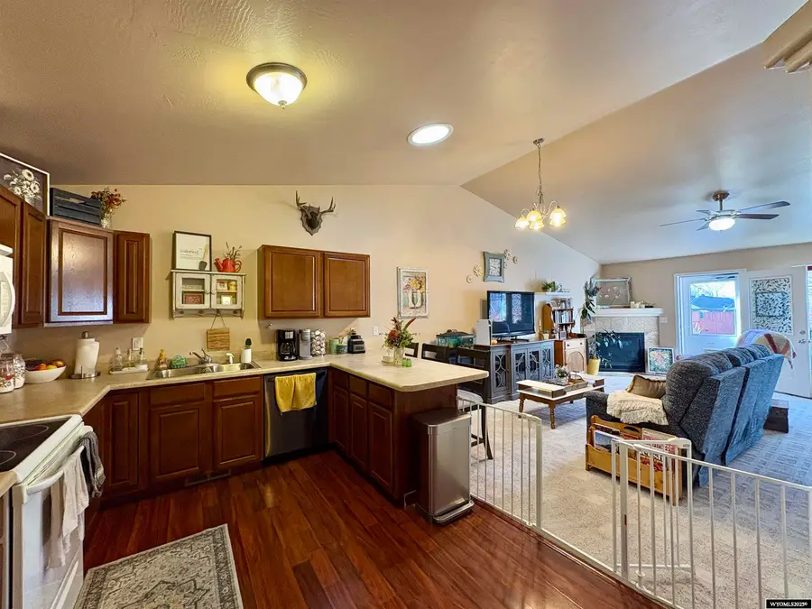 504 N 5th Street, Douglas, WY 82633 - Image #3