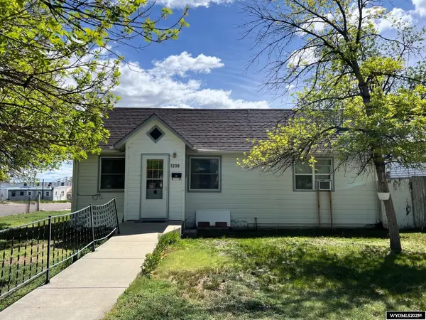1208 10th Street, Wheatland, WY 82201