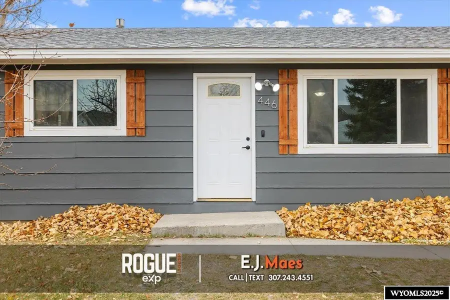 446 Holmes Street, Evansville, WY 82636 - Image #3