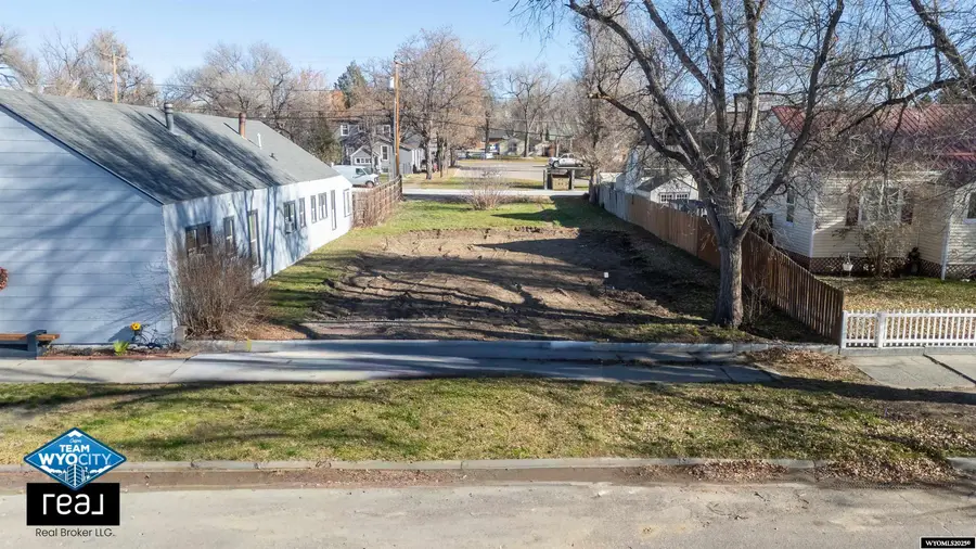 219 S 3rd St, Douglas, WY 82633 - Image #2