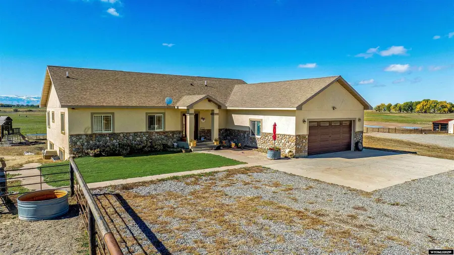 143 Moonshine Road, Riverton, WY 82501 - Image #3