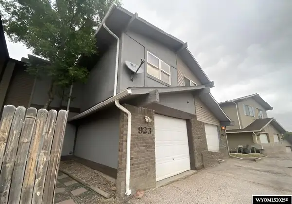 923 Mountain View Drive, Gillette, WY 82716-2328