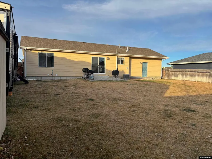 1717 Sioux Trail, Bar Nunn, WY 82601 - Image #2