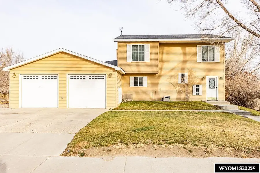 2775 Hitching Post Drive, Green River, WY 82935 - Image #2