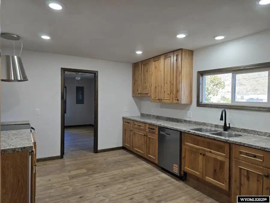 221 Beryl Street, Kemmerer, WY 83101 - Image #2