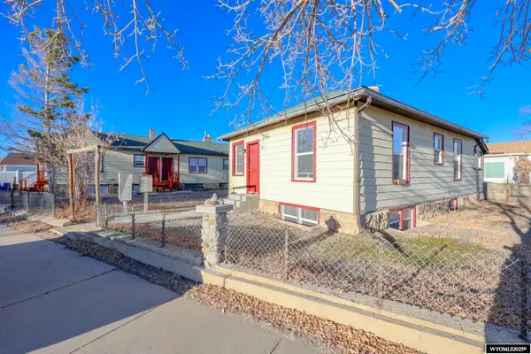 1003 Clark St, Rock Springs, WY 82901