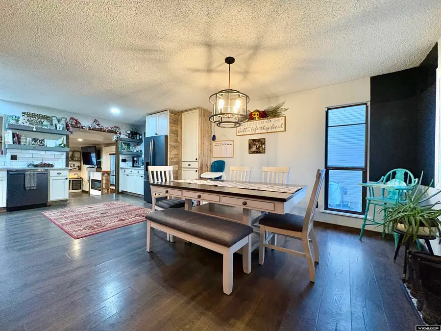 1144 Cactus Court, Douglas, WY 82633 - Image #3