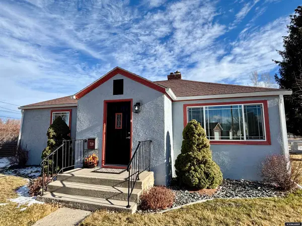 180 S 10th Street, Lander, WY 82520