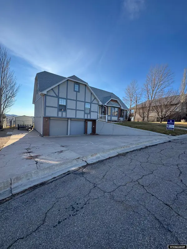 221 Rimrock Drive, Evanston, WY 82930