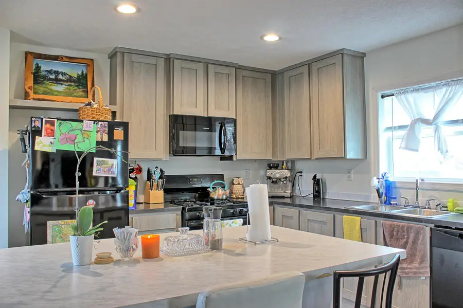 401 S Russell Avenue, Douglas, WY 82633 - Image #3