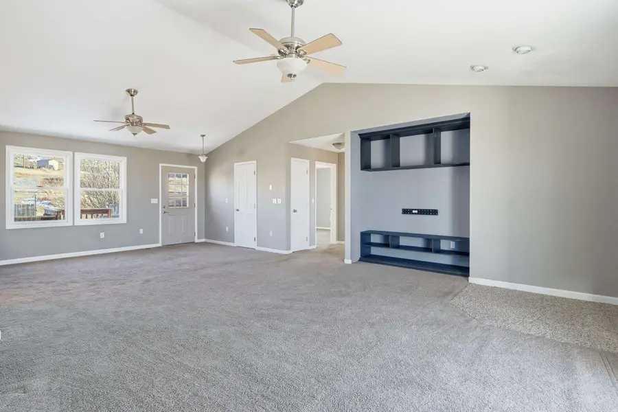 5352 Saddlestring Road, Casper, WY 82604 - Image #2