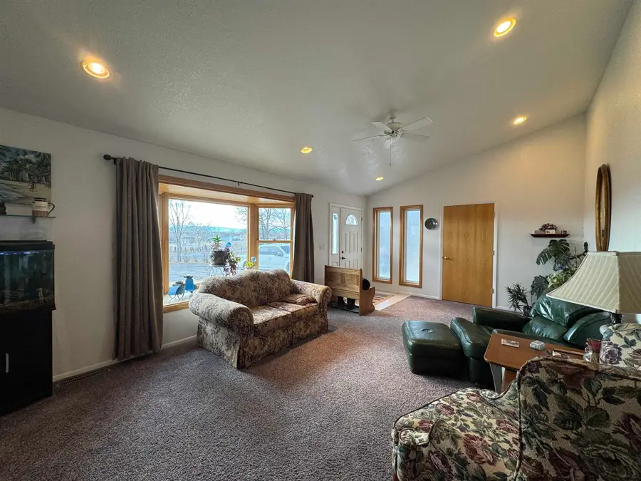 1540 Riverview Rd, Riverton, WY 82501 - Image #3