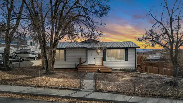 290 Cedar St, Green River, WY 82935