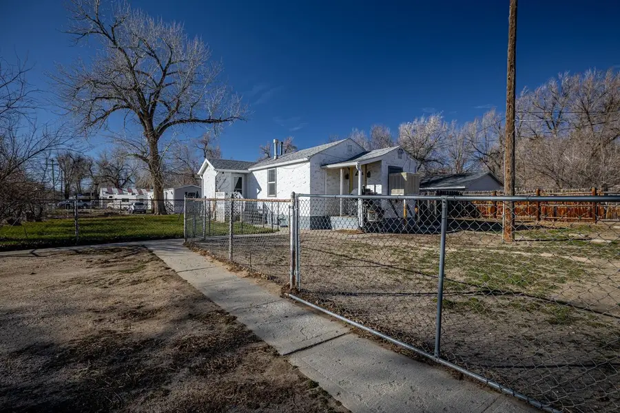 222 5th St, Mills, WY 82644 - Image #2